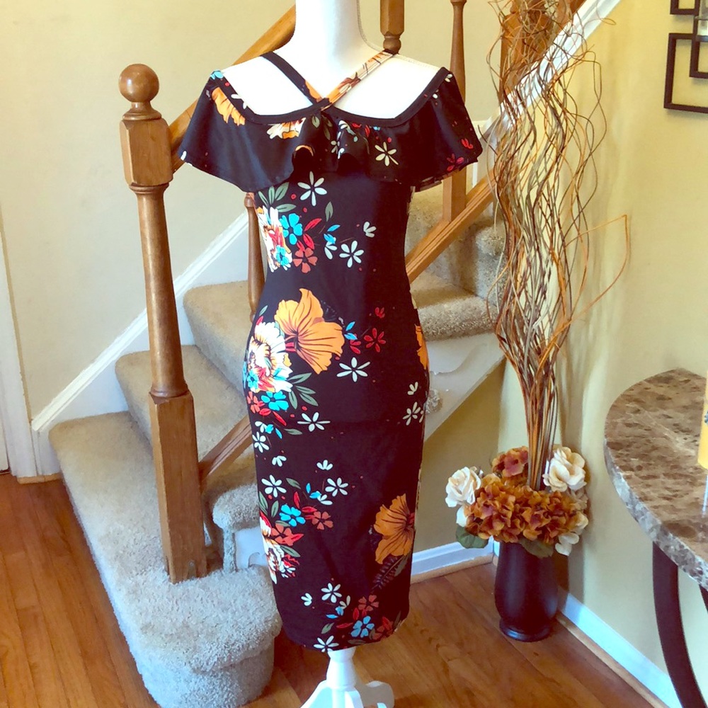 Cold-Shoulder Floral Ruffle Halter Dress